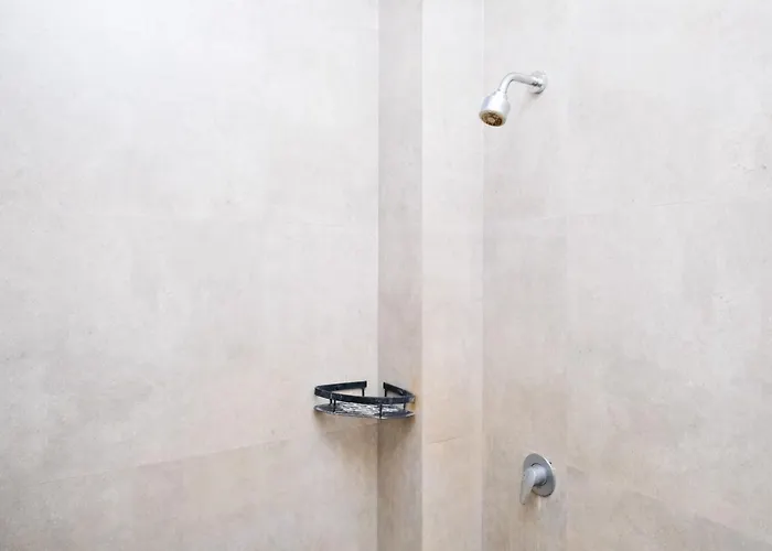 Lega Legi Town House By The Lavana スミニャック