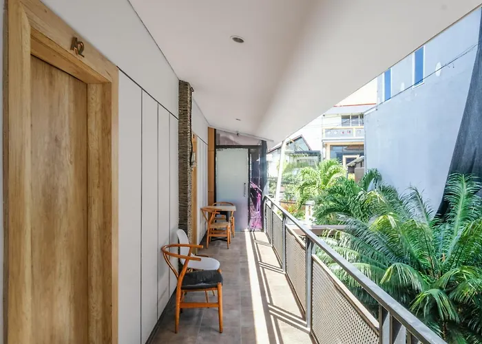 ゲストハウス Lega Legi Town House By The Lavana